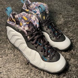 Nike Foamposites- big kids- size 5.5Y